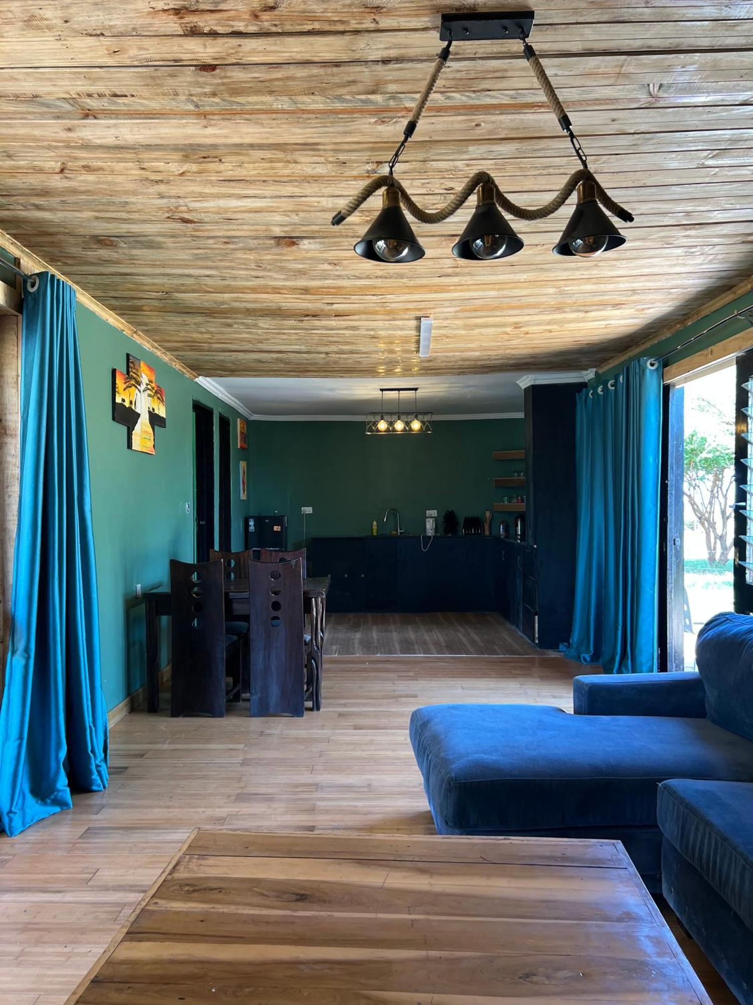 Amboseli Glass House Oloitokitok المظهر الخارجي الصورة